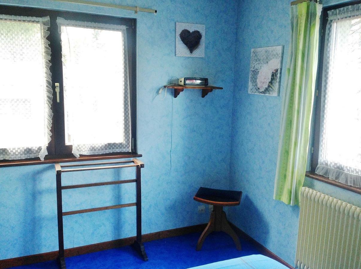 Chambres D'Hotes Et Gite Chez Martine バール エクステリア 写真